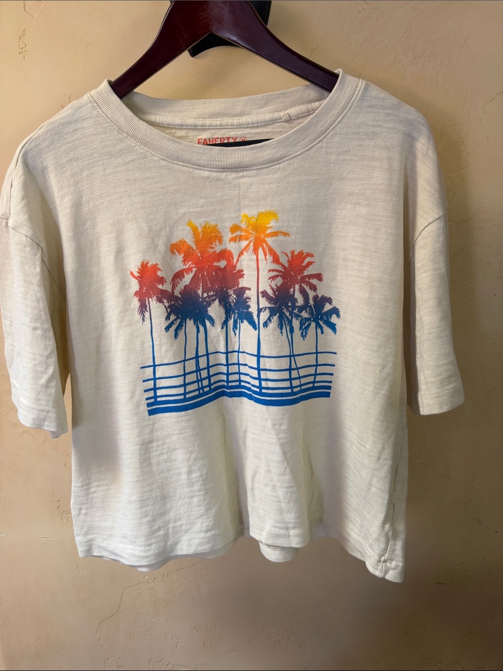 Sz M Faherty Organic Cotton Cream Tee with Orange, Yellow & Blue Palm Graphic